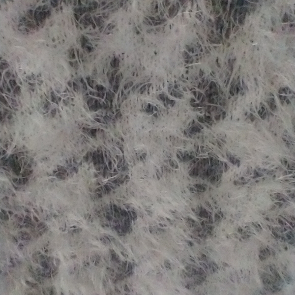 Mudd Fuzzy Women Eyelash Sweater Gray&White Houndstooth Check Crew Neck Size M - Picture 9 of 9